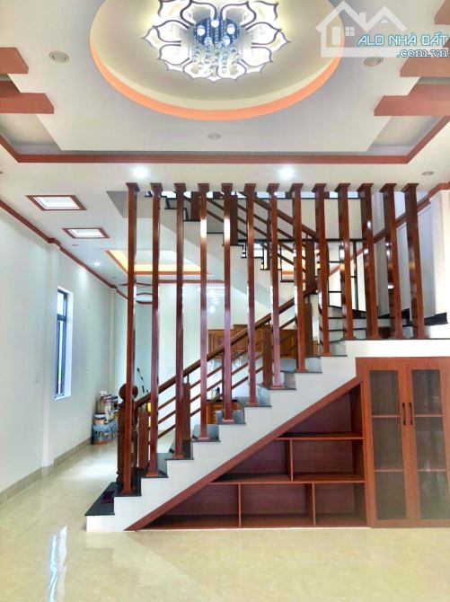 Nhà 2 mặt hẻm Mai Thúc Loan,p Đống Đa,tp Pleiku