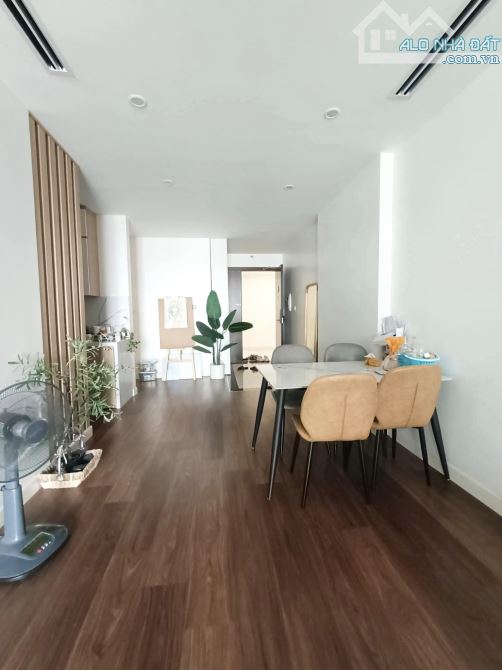 Thật 100% Bán chung cư 3PN 100m2 Imperia Garden (203 Nguyễn Huy Tưởng) view bể bơi 4.x ty