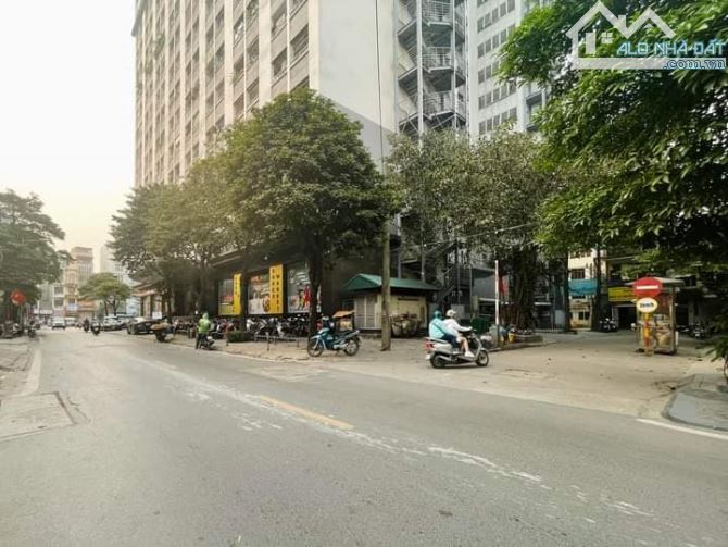 ⚜️ Bán nhà Mặt phố Hồ Đắc Di, Đống Đa 155m2 3T MT 7.3m, Chỉ 33 Tỷ ⚜️