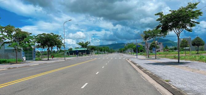 BÁN ĐẤT LONG TÂM THÀNH PHỐ BÀ RỊA VŨNG TÀU ĐƯỜNG NHỰA RỘNG 30M - 1