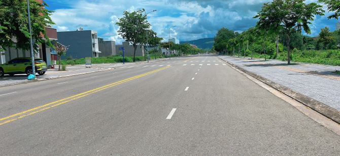 BÁN ĐẤT LONG TÂM THÀNH PHỐ BÀ RỊA VŨNG TÀU ĐƯỜNG NHỰA RỘNG 30M - 4
