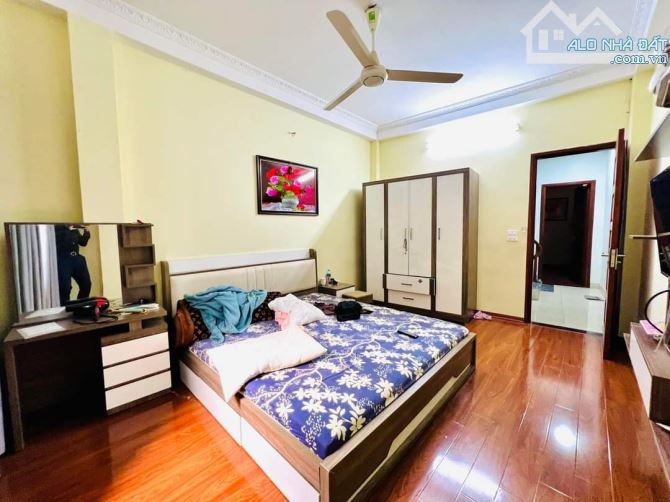 Bán nhà Mặt ngõ Minh Khai, Hai Bà Trưng 52m 5 tầng, Giá 19 tỷ.Ngõ thông kinh doanh,vỉa hè - 2