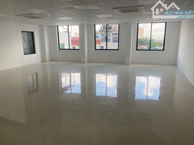 Cho thuê văn phòng Phố Trần Đại Nghĩa, Hai Bà Trưng - 100m2 - 17tr/tháng - 2