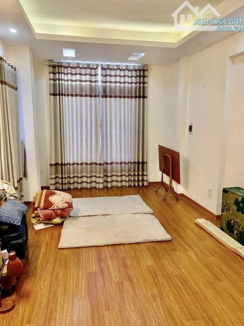 Bán nhà cách mặt phố Đại La 50m Dt 45m2 Mt 4m x4 tầng Giá 4,8 tỷ - 3