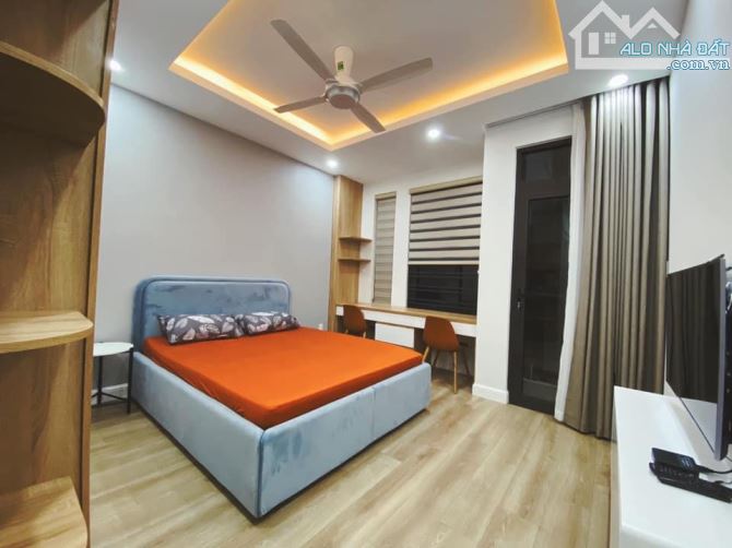 Bán nhà Ngõ chợ Tân Mai Dt 30m2 x5 tầng Giá 4,1 tỷ Ô tô đỗ cửa - 3