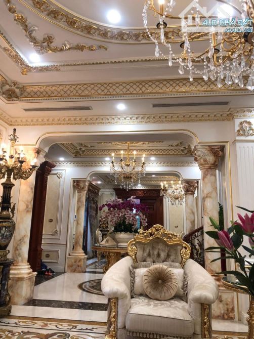 BÁN BIỆT THỰ PHỐ TRUNG KÍNH 95 TỶ 330m2 7T MT 30m  LÔ GÓC  VỈA HÈ KINH DOANH THANG MÁY Ô T - 4
