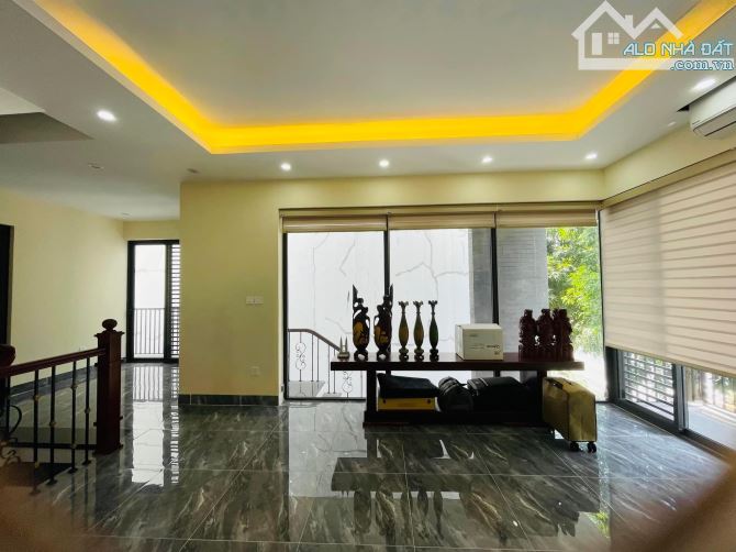 BÁN BIỆT THỰ LÔ GÓC SÁT KĐT THE MENOR, KINH DOANH, DT 150M2, MT 8M, 4 TẦNG, GIÁ 18.6 TỶ. - 4