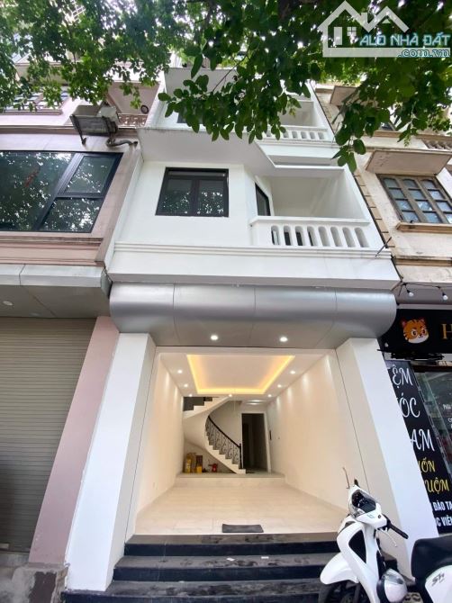BÁN NHÀ 2 MẶT NGÕ Ô TÔ TRÁNH PHỐ KIM ĐỒNG, HOÀNG MAI, 60M X 5T X 5M. GIÁ TỐT NHẤT KHU VỰC.