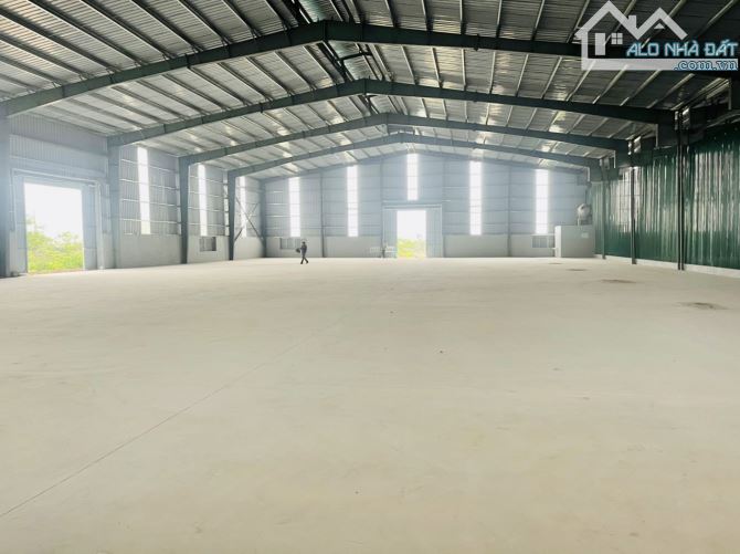 Cần cho thuê 760m2 kho xây mới gần ql3 mai lâm