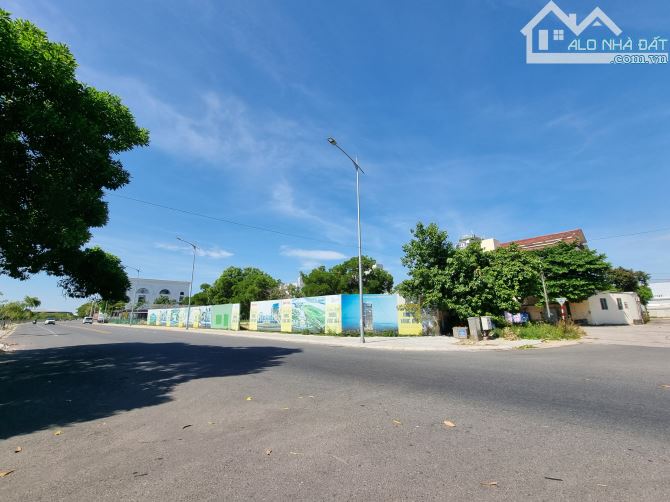 Bán Lô Đất VIP 1000m2 - 2MT Đường Bạch Đằng View Trực diện Sông Hàn, Giá chỉ 125tr/m2 - 1