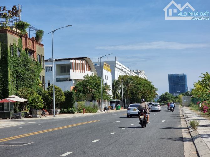 Bán Lô Đất VIP 1000m2 - 2MT Đường Bạch Đằng View Trực diện Sông Hàn, Giá chỉ 125tr/m2 - 4