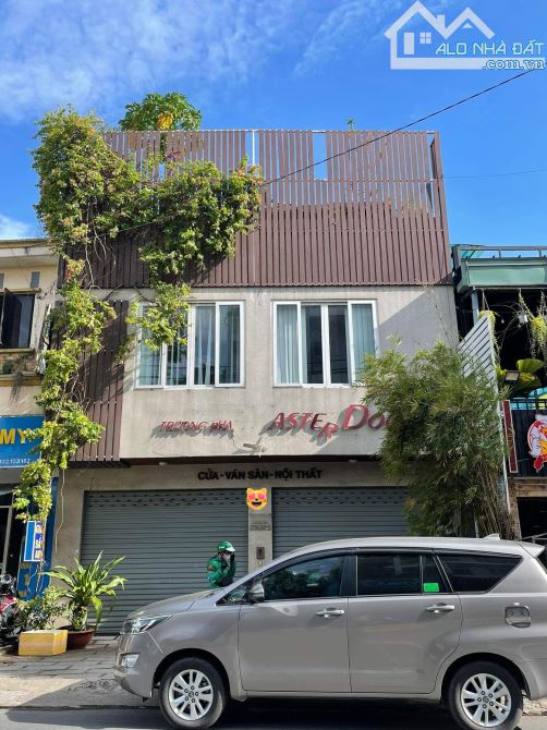 Bán nhà mặt tiền NGÔ TẤT TỐ, P. 22, Bình Thạnh, 4.5m x 19. Giá 13.4 Tỷ