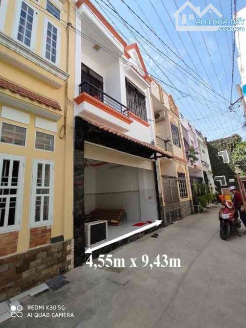 NHÀ ĐƯỜNG TÂN THỚI HIỆP 21, 4,4X9,5M, 1 TRỆT 1 LẦU SÂN THƯỢNG, HẺM XE HƠI - 1