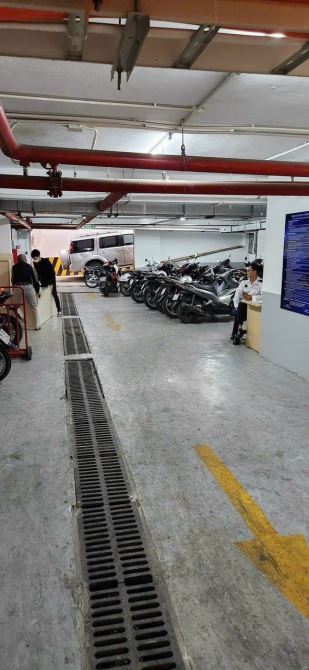 BÁN TOÀ NHÀ VP MẶT PHỐ TRÀNG THI - GẦN 2 TỶ/THÁNG - 330m2 x 8 Tầng - MT35m - Giá 235 Tỷ. - 6