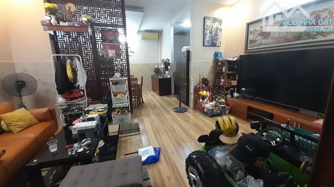 Mặt tiền Tương Lai TĂNG NHƠN PHÚ A_TD_ cạnh Lê Văn Việt_14x17_thu nhập 70tr,th