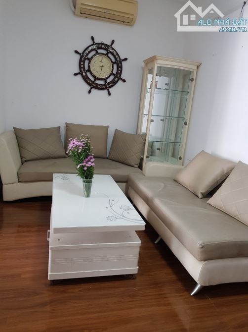 Cho thuê căn hộ Hưng Vượng 3, Phường Tân Phong, Quận 7 giá 12 triệu/tháng nhà đẹp.