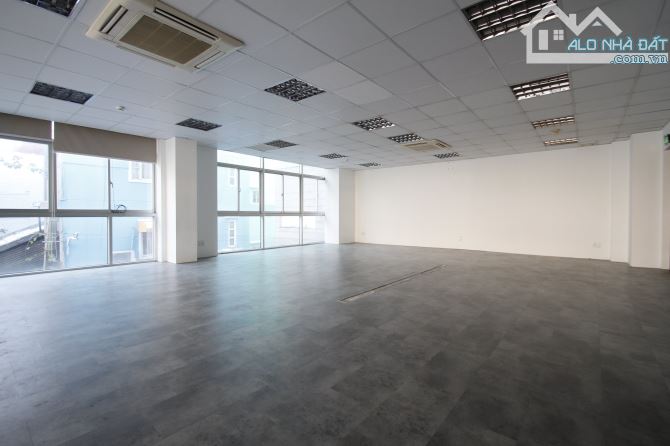 VP 65M2-150m2, ĐƯỜNG HOÀNG DIỆU, QUẬN 4, VIEW KÍNH, TÒA NHÀ LỚN, GIÁ RẺ - 1