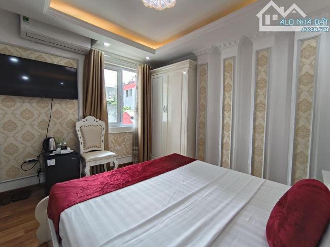 Bán nhà Dòng tiền 250tr/ tháng giá rẻ chỉ 26 tỷ Trung tâm quận Hoàn Kiếm - 2