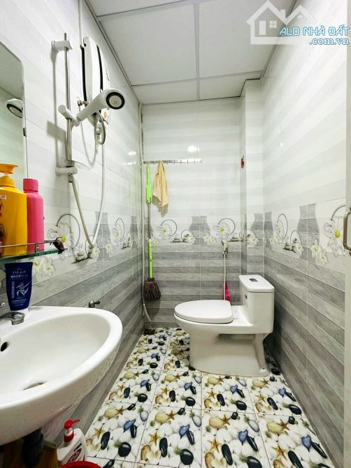 Bán Gấp, Nhà Hẻm Xe Hơi Đất Thánh, Tân Bình, 86m2, 2 Tầng, Chỉ 10 Tỷ 5, TL - 5