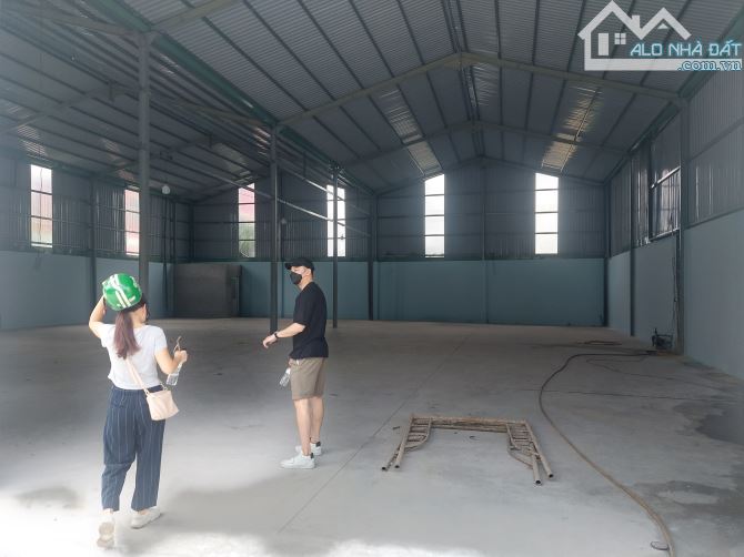 Cho thuê nhà xưởng 800m2 đường xe công 40 feer phường Thạnh Lộc