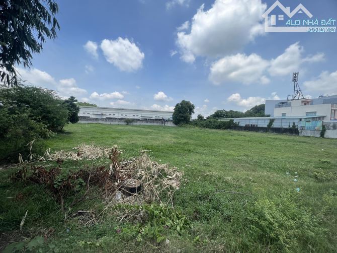 BÁN GẤP GIẢM 3 TỶ ĐẤT MẶT TIỀN, Tân Thới Nhì Hóc Môn, 3089M2 GIÁ MỚI  28 Tỷ - 1