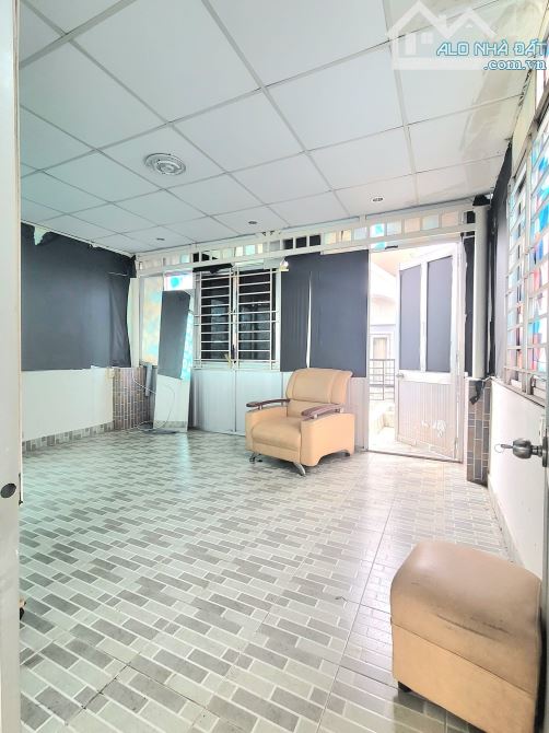 Giảm từ 75 tỷ còn 69 tỷ căn nhà mặt tiền góc Mạc ĐỈnh Chi Q.1 - 7x25m - 2 tầng - HĐT 50tr. - 2