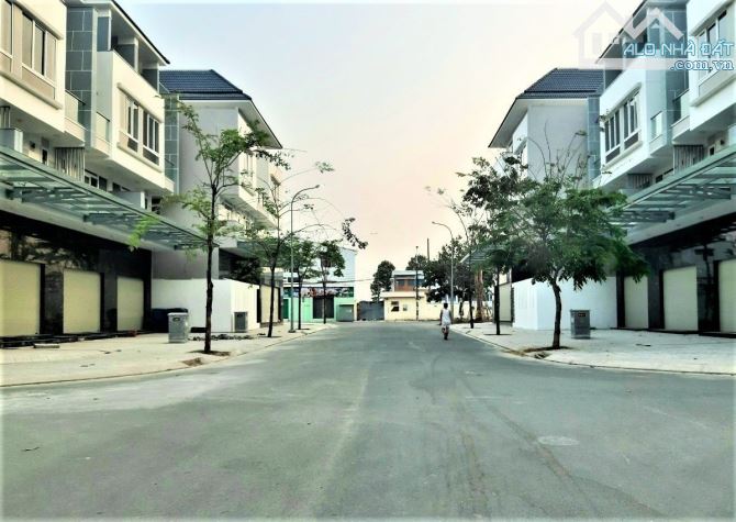 Nhà bán phường Thống Nhất, khu Văn Hoa Villas; 1 trệt 1 lầu 110m2 siêu đẹp giá 10.8 tỷ - 13