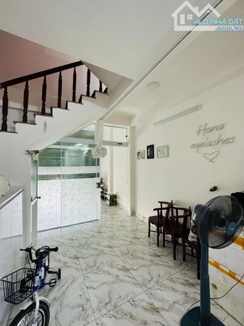 Bán Nhà MP Minh Khai 50M2 4T MT 4.2M Thoáng Trước Sau Sổ Vuông KD Siêu Đỉnh Nhỉnh 20 Tỷ - 1