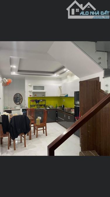 Bán gấp nhà đẹp 3 tầng vị trí siêu VIP đường Võ Nguyên Giáp- Ngũ Hành Sơn, đối diện khu Re - 2