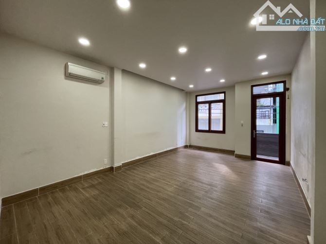 Cho thuê nhà 18Bis/9A Nguyễn Thị Minh Khai Q1. DTSD 260m2 nhà 4 tầng giá 30 triệu - 4