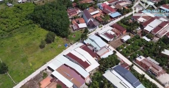 GIA ĐÌNH CHUYỂN VỀ SÀI GÒN SỐNG BÁN NHANH 200M2 THỔ CƯ