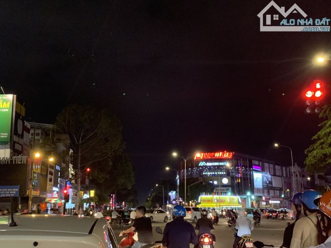 CC cần bán nhà MT Nguyễn Ảnh Thủ - Tô Ký, DTCN 1524,3m2, HĐT 350 triệu, giá 170 tỷ