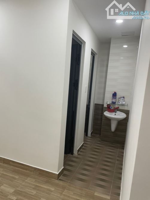 Bán nhà mặt tiền Hoàng Quốc việt Quận 7 giá 17.5 tỷ. - 3