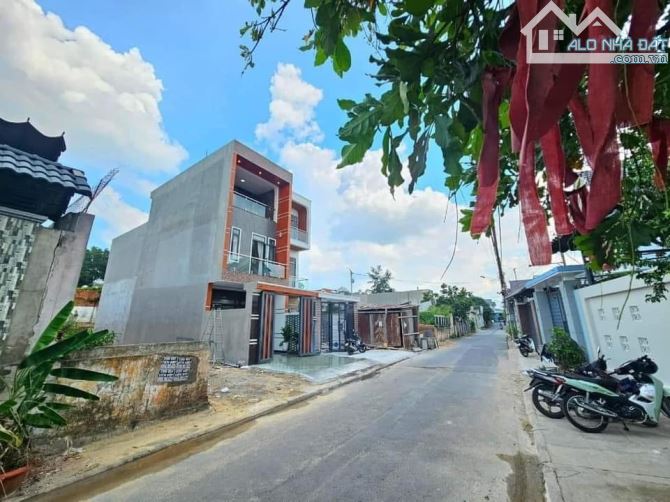 Bán nhà 1 trệt 2 lầu 4 phòng ngủ tại Hố Nai- Biên Hòa-Đồng Nai - 1