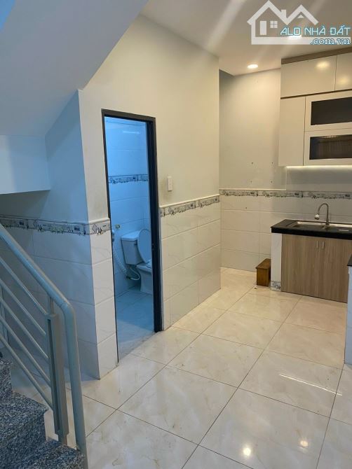 Quận 10, hẻm xe hơi C 30m, 3.5x11, nhà mới ở ngay chỉ 5.15 tỷ. 5,15 tỷ - - 1