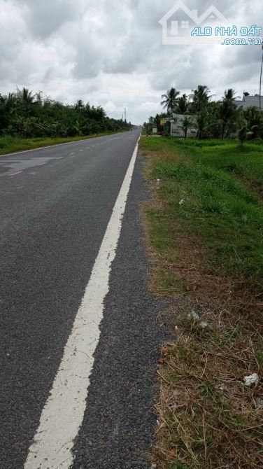 Cần bán đất mặt tiền đường Nguyễn đáng nói dài thuộc xã Đại Phúc huyện càng Long TP Trà Vi