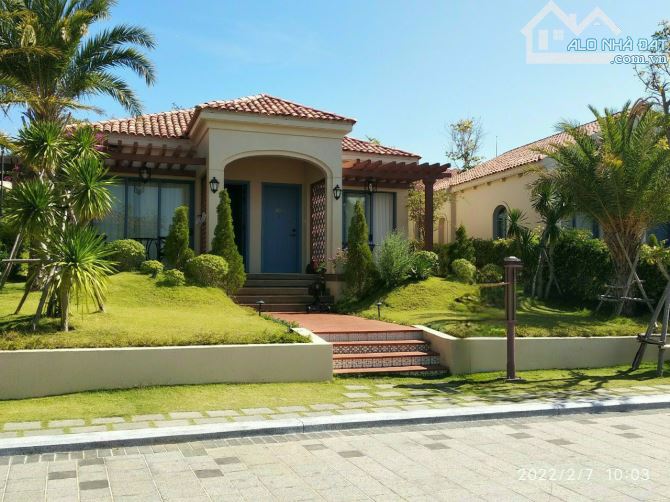 Cần bán căn biệt thự Centara Mũi Né view biển