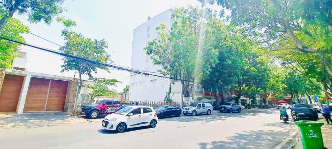 Bán Nhà Mặt Tiền Đường Nguyễn Văn Hưởng,Quận 2.Góc 2MT Vị Trí Siêu Đẹp DT:(24mx18m) - 4