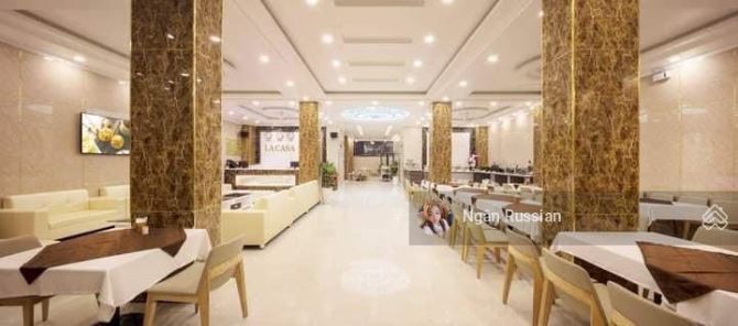 Khách sạn 8 tầng x 40 phòng trung tâm quận Hoàn Kiếm, DT 250m², MT 7m, đi bộ ra Hồ Gươm.