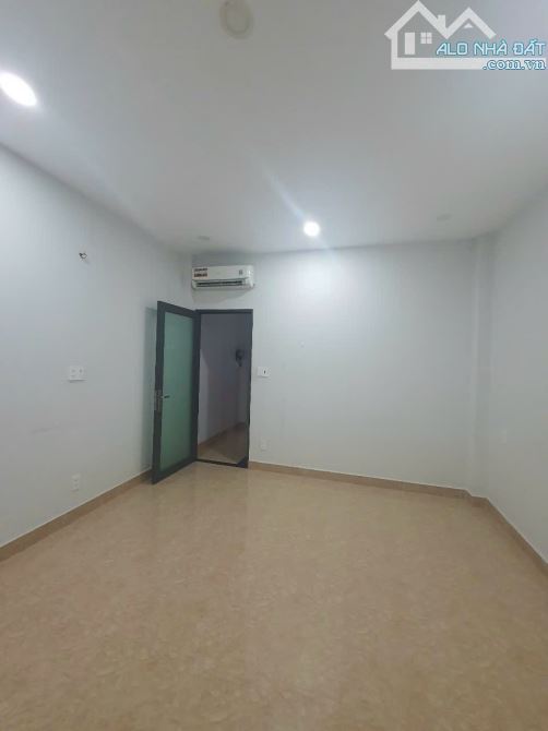 Nhà hẻm xe tải Phan Văn Trị (4*16M) 3 lầu 4PN-4WC P5 -GV-Giáp  Phạm  Văn Đồng - 4