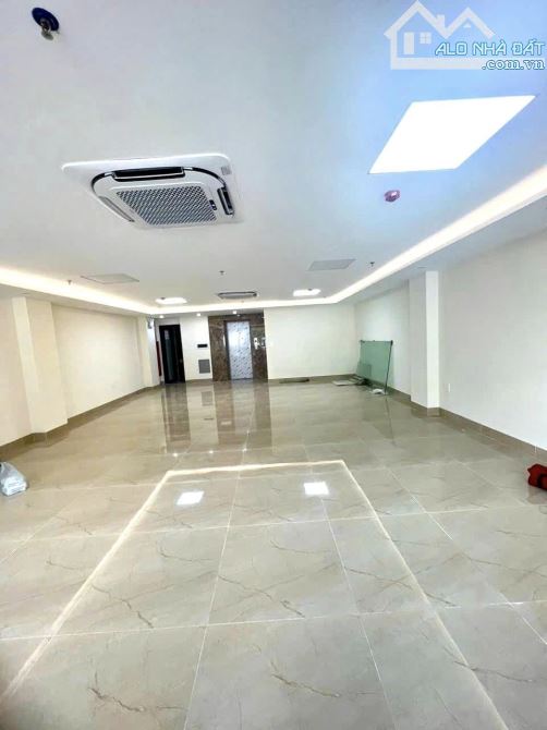 Bán nhà mặt phố Khuất Duy Tiến, Thanh Xuân, 120m2 xây 9 tầng thang máy, mặt tiền trên 7m!!