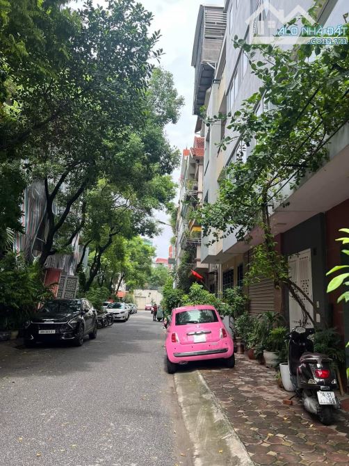 Bán gấp nhà Giảng Võ Đống Đa-Phân lô-Vỉa hè-Kinh doanh-oto tránh-2 thoáng-26,5 tỷ.