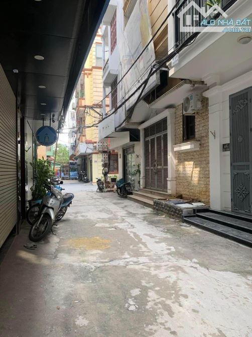 Bán nhà 5 tầng Ngõ 62 Đại La Dt 30m2 Mt 4m Giá 4,2 tỷ