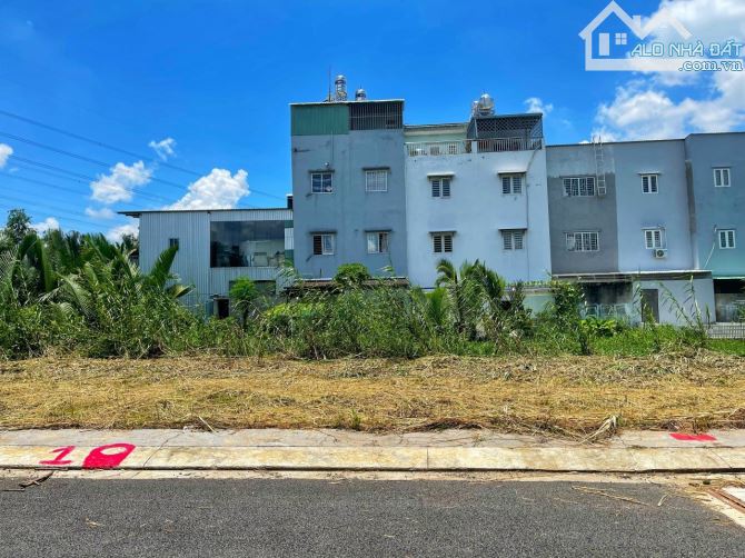Đất hẻm 1419 Lê Văn Lương, Phước Kiển  DT 80m2 giá chỉ 3,3 tỷ giáp ranh GS Metro - 1