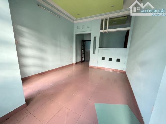 Nhà bán mặt tiền Võ Thị Sáu, vị trí đẵc địa đoạn sầm uất nhất; 1 trệt 3 lầu 72m2 giá 19 tỷ - 5