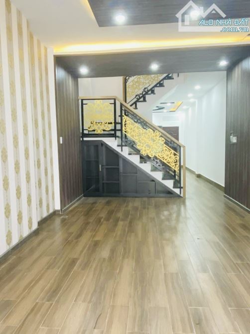 Ô TÔ VÀO NHÀ - 4 TẦNG CỰC ĐẸP - DIỆN TÍCH RỘNG - LÂM VĂN BỀN Q7 -100m2 giá Nhỉnh 11 tỷ - 2