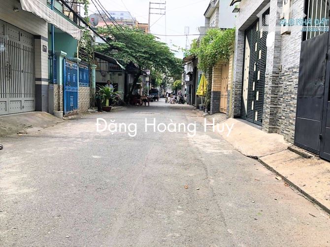 Nhà hẻm xe hơi Trường Chinh. DT: 10x20m công nhận 191.5m2 giá: 9.7 tỷ - 2