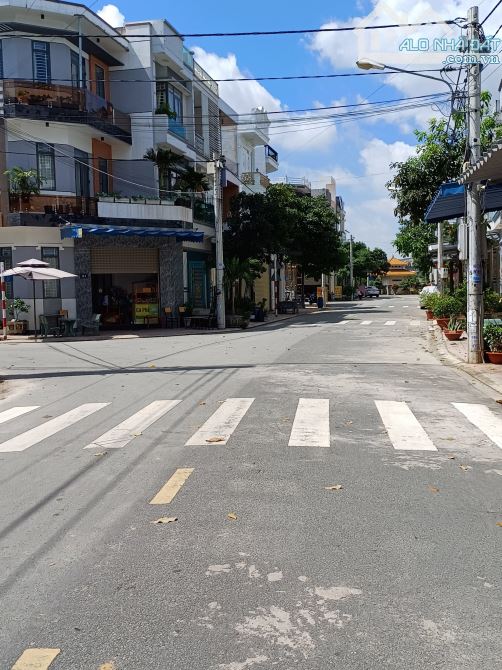 NHÀ ĐẸP GẦN GO DĨ AN – 90M2- 1 TRỆT- 2 LẦU- 4PN- CHỈ 4 TỶ 4 - 2