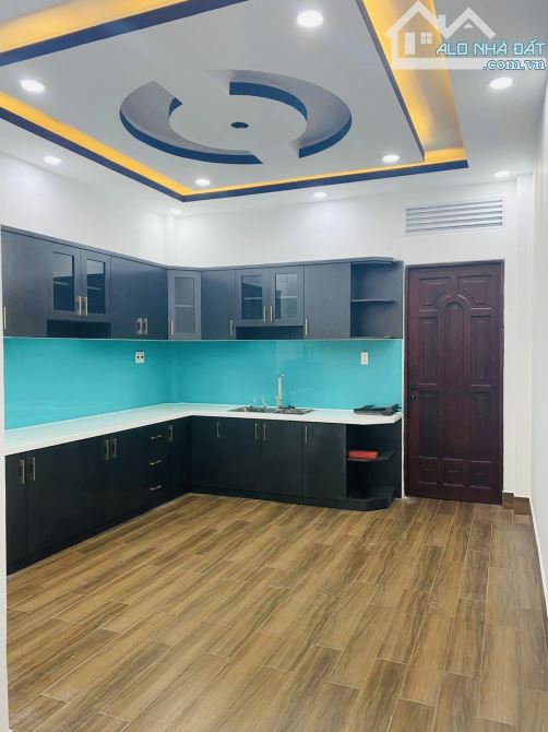 Ô TÔ VÀO NHÀ - 4 TẦNG CỰC ĐẸP - DIỆN TÍCH RỘNG - LÂM VĂN BỀN Q7 -100m2 giá Nhỉnh 11 tỷ - 3