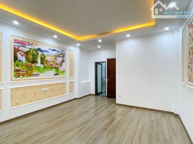 HOT hơn mùa hè : Bán nhà BẠCH MAI thông số VIP , 38m2 , chỉ 4,6 tỷ , mặt tiền dài tận 4,6m